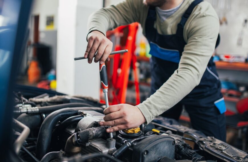 Jak długo ładować akumulator? Porady i wskazówki.