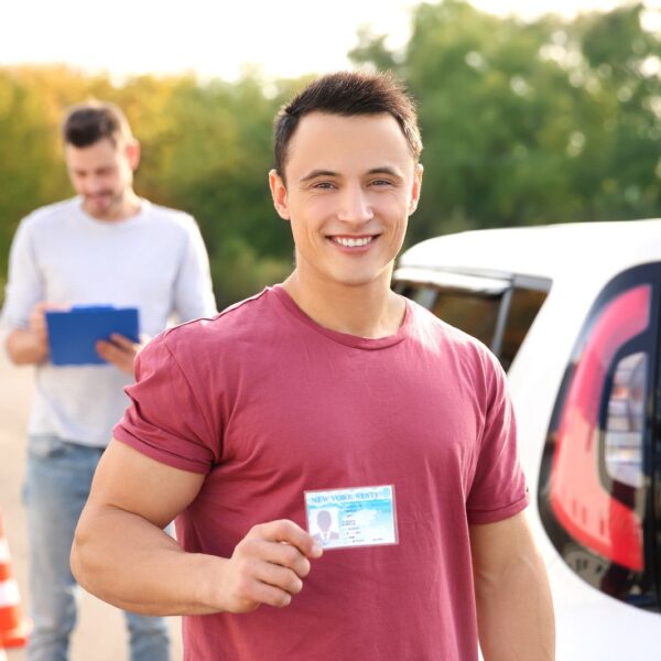 Kiedy autobus ma pierwszeństwo? Podstawowe zasady ruchu drogowego.