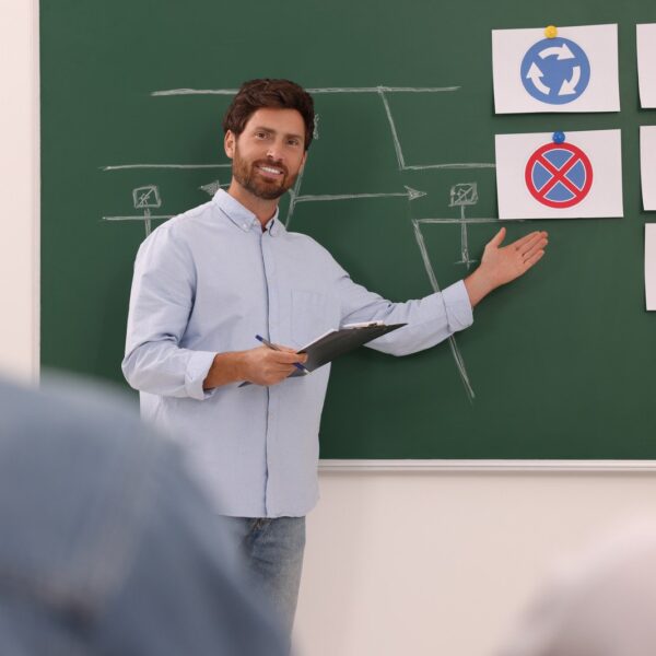 Kiedy można jechać rowerem po chodniku? Wyjaśnienie przepisów.