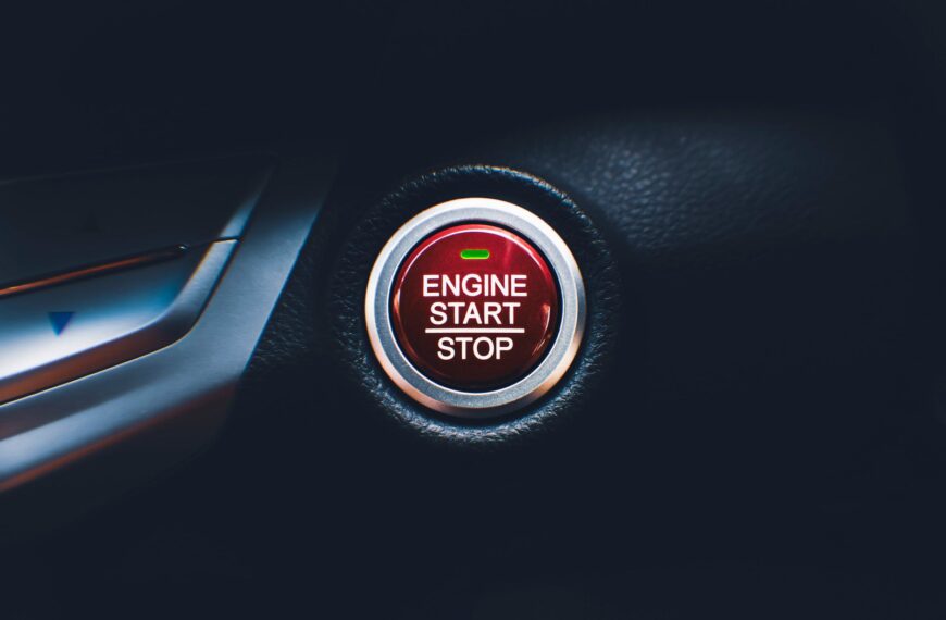 Jak działa system Start-Stop i czy naprawdę oszczędza paliwo?