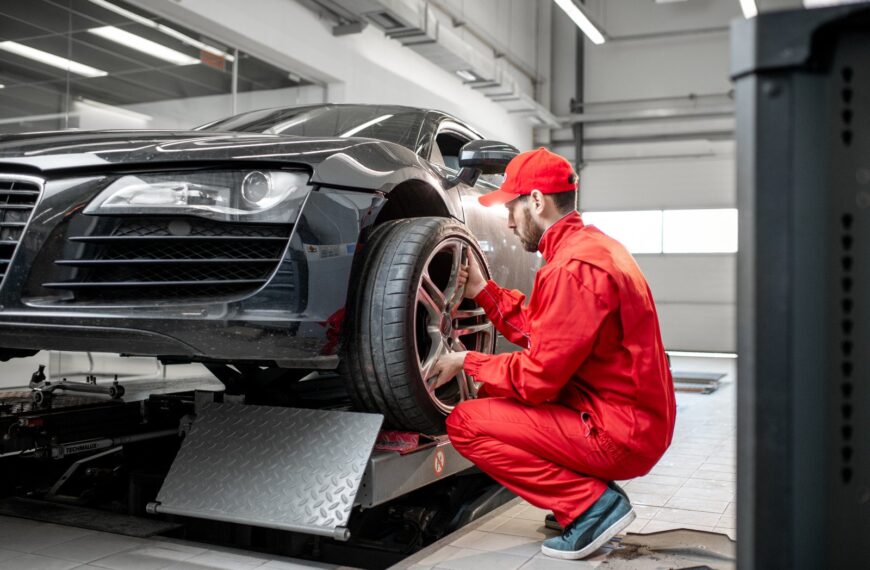 Jak działa system ABS w samochodzie? Zasady działania i konserwacja.