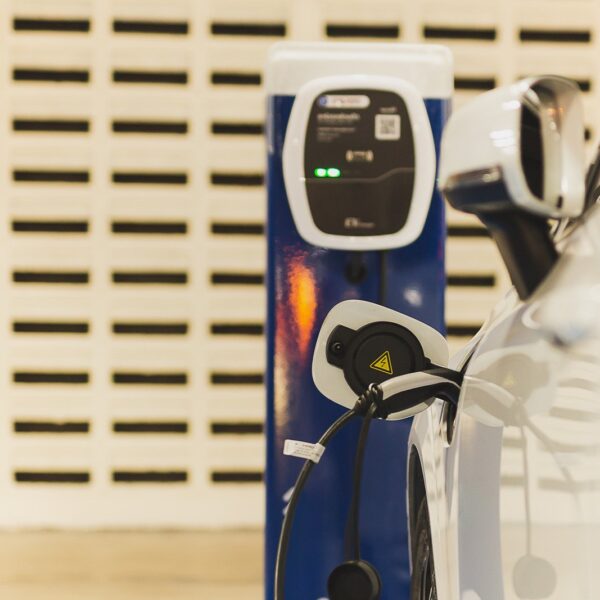 Czy samochody na wodór to przyszłość ekologicznej motoryzacji? Przegląd technologii i perspektyw.